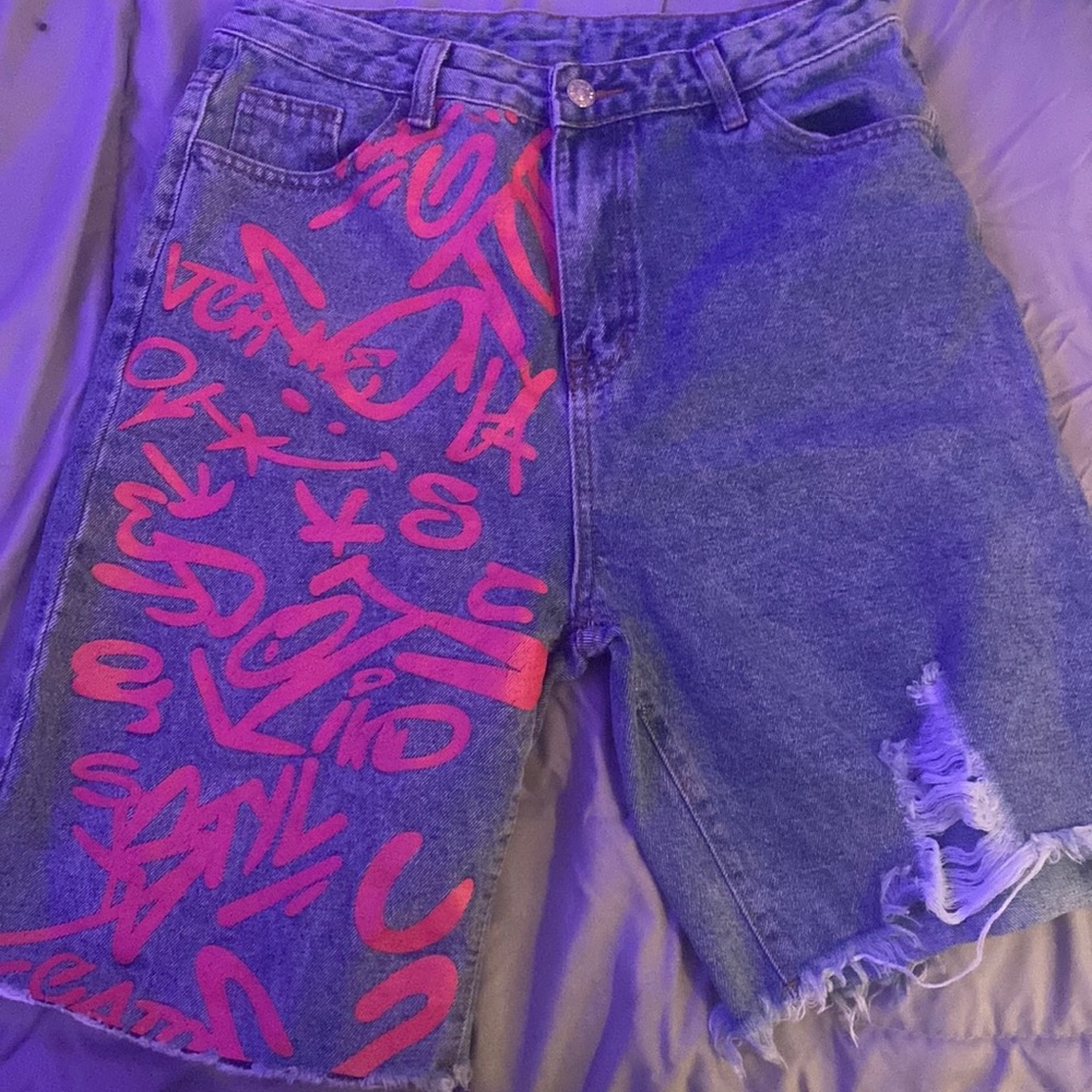 Cute Graphic Denim Jeans (size run small)